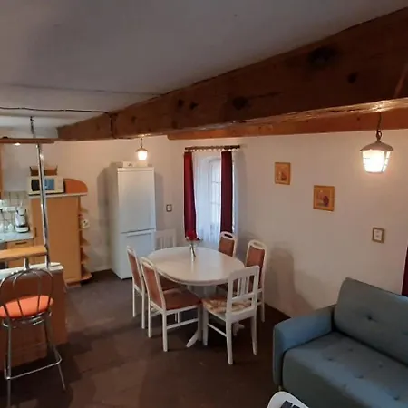 Ubytovani Bely 70 Ferienhaus *